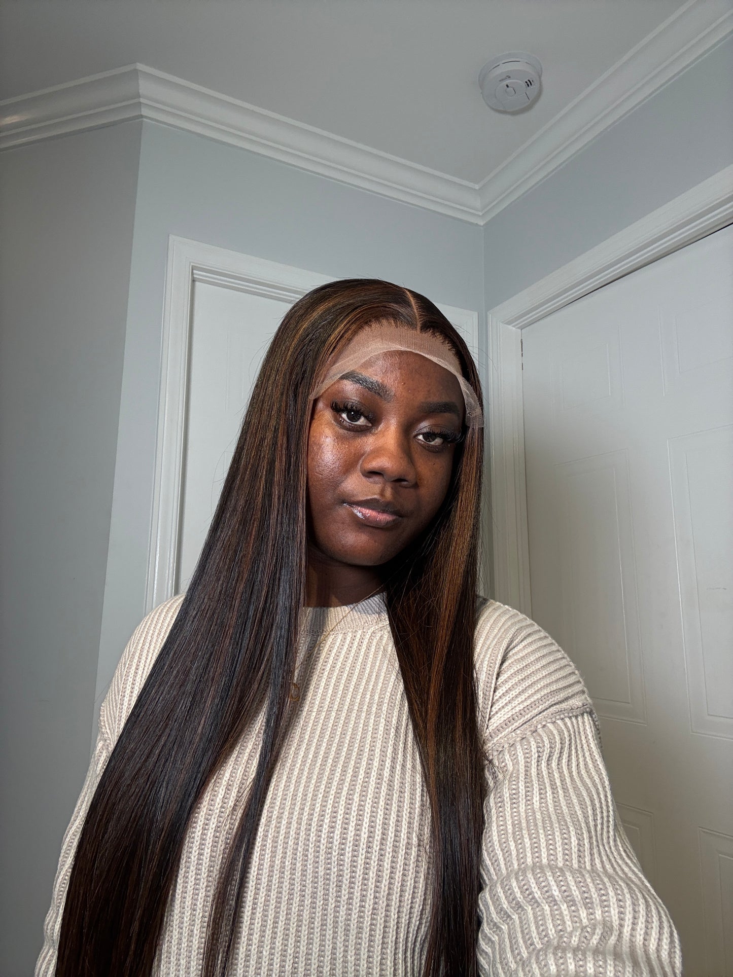 Dark piano SDD bone straight