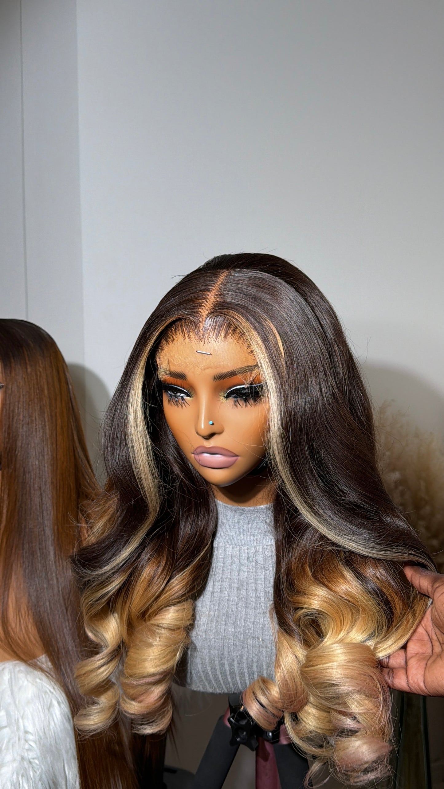 Luxe Raw blonde tips wave