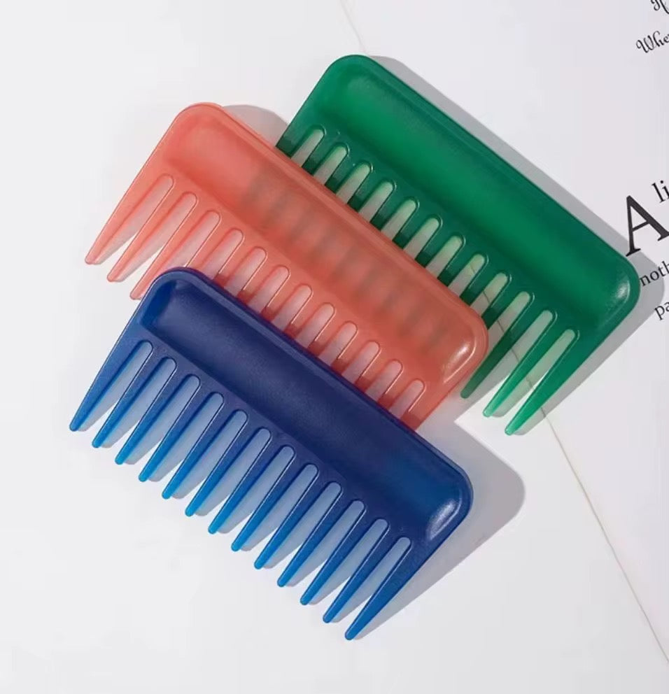 Wide tooth comb